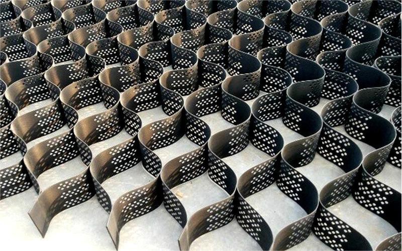 Geocell for embankment protection Geocell for embankment protection